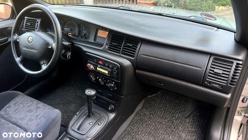 Opel Vectra - 7