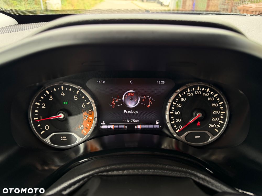 Jeep Renegade 1.4 MultiAir Limited - 32