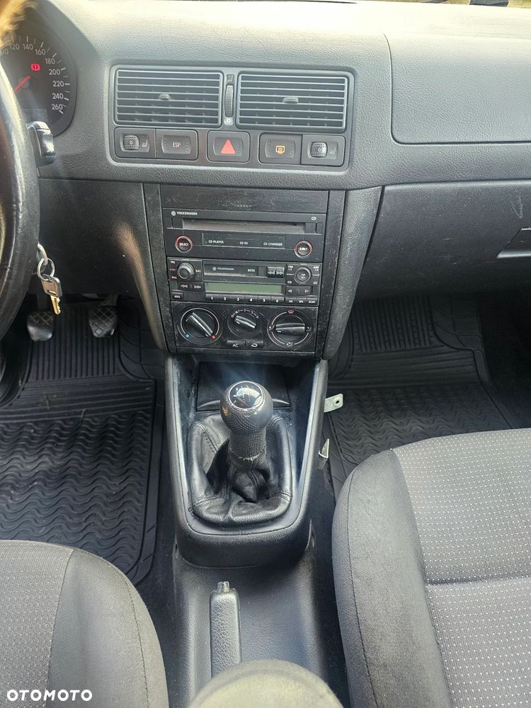 Volkswagen Golf - 16