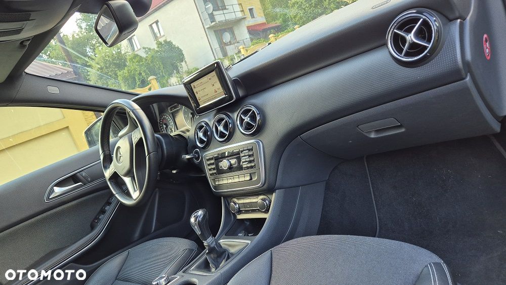 Mercedes-Benz Klasa A 180 (BlueEFFICIENCY) Urban - 6