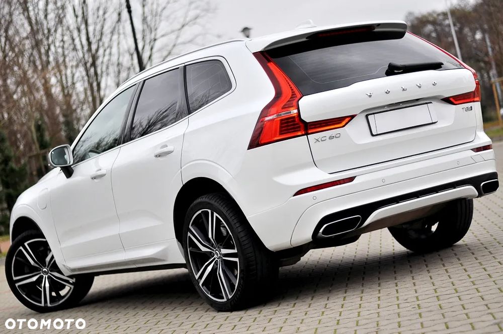 Volvo XC 60 T8 Plug-In Hybrid AWD R-Design - 12