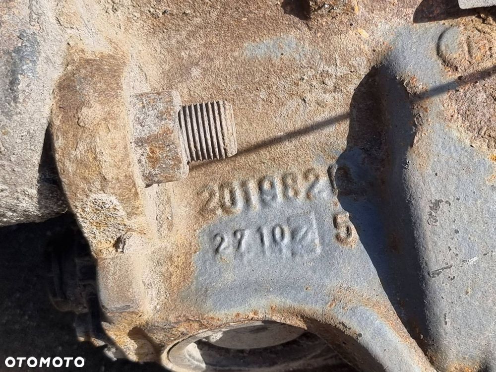 ZACISK HAMULCOWY TYŁ PRAWY IVECO EUROCARGO 20E28 - 4