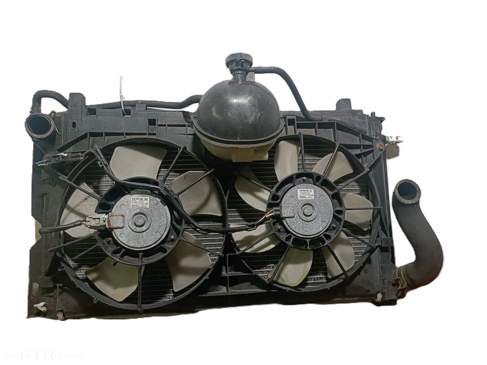 TOYOTA AVENSIS T25 03-09 r. 2,0 D4D CHŁODNICA WODY + wentylator 16363-0G060-A + - 4