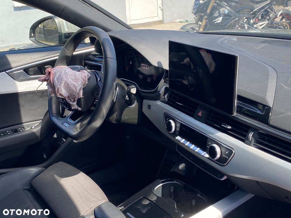 Audi A4 Limousine 35 TFSI mHEV S Line S tronic - 14