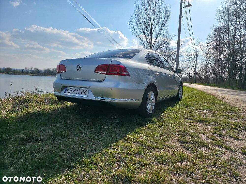 Volkswagen Passat - 6