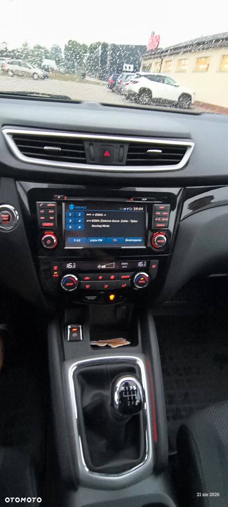 Nissan Qashqai 1.2 DIG-T N-Connecta EU6 - 14