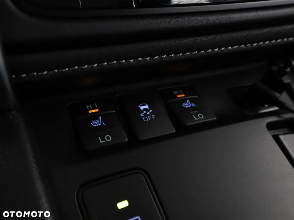 Toyota Auris 1.8 VVT-i Automatik Edition-S - 27