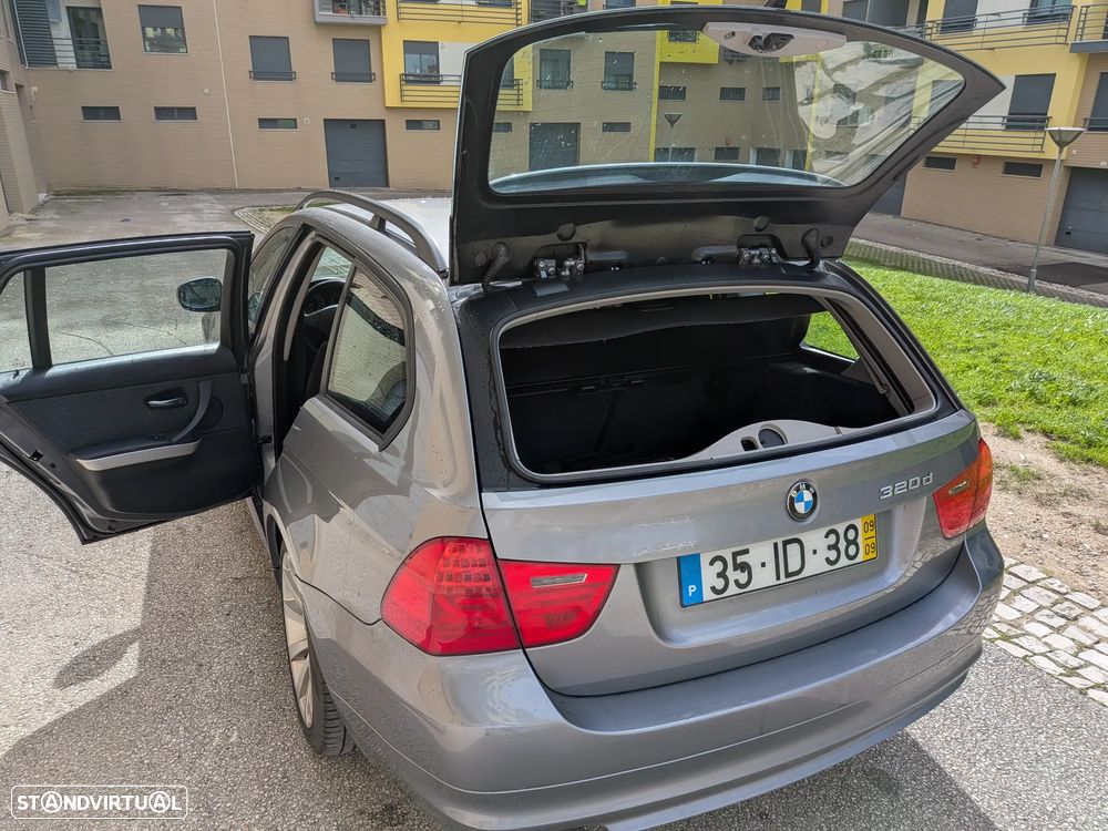 BMW 320 d Navigation - 4