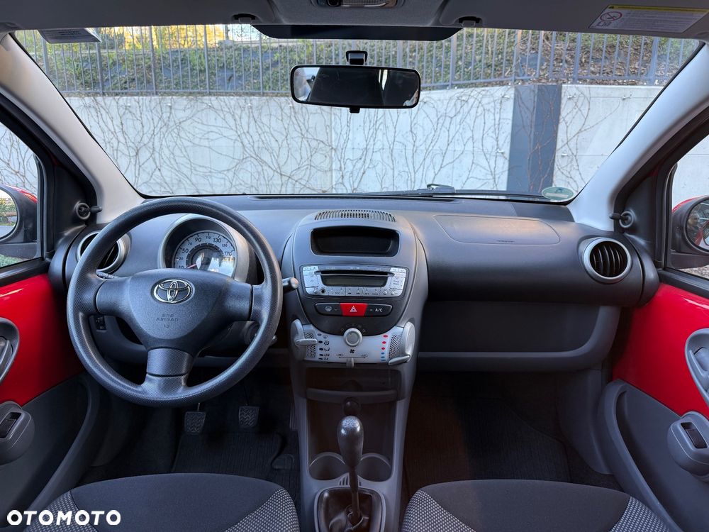 Toyota Aygo - 11