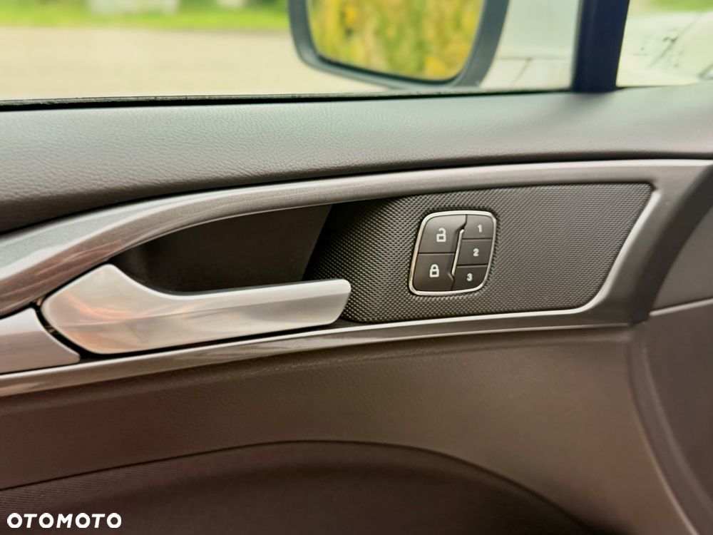 Ford Mondeo 2.0 EcoBlue Titanium - 18
