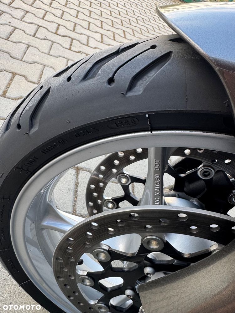 Honda VFR - 25
