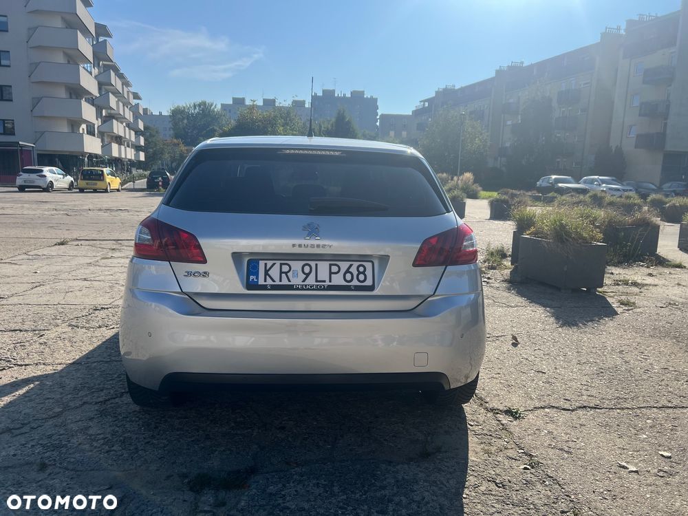 Peugeot 308 - 4