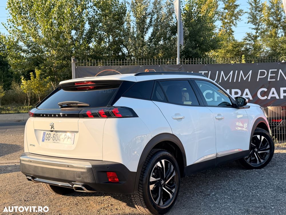 Peugeot 2008 1.2 L PureTech STT EAT8 Allure - 17