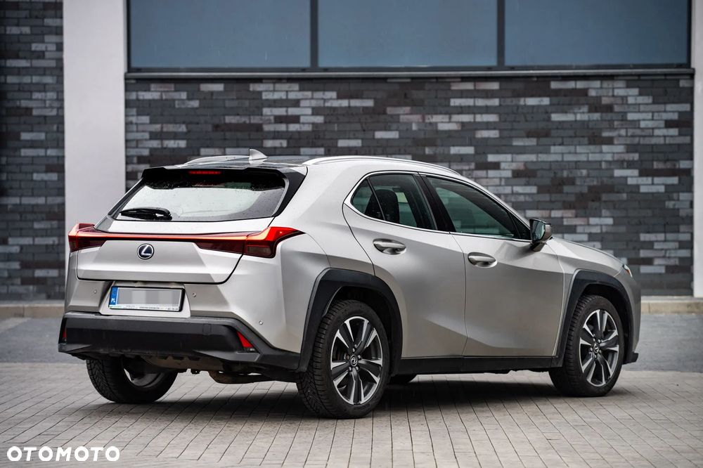 Lexus UX 250h Prestige AWD - 6