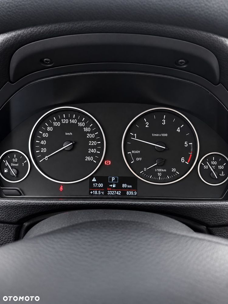 BMW Seria 3 320d Sport Line Shadow - 10