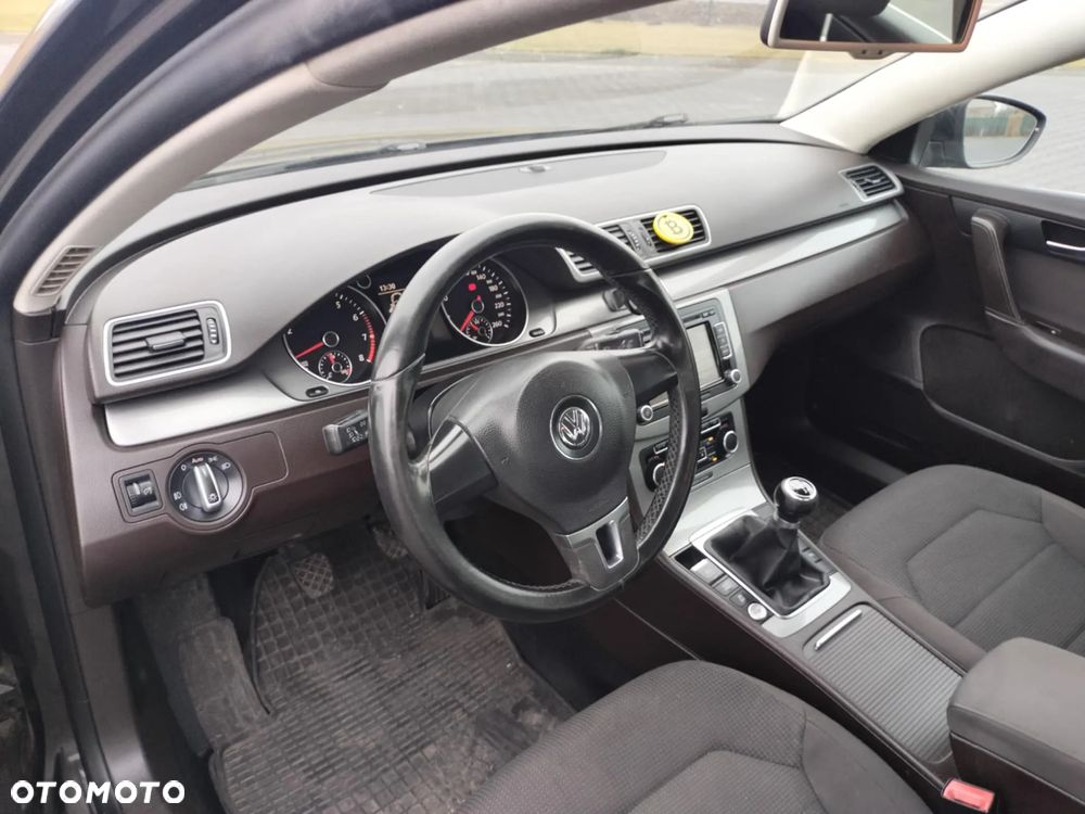 Volkswagen Passat 1.8 TSI Comfortline Optimum - 11