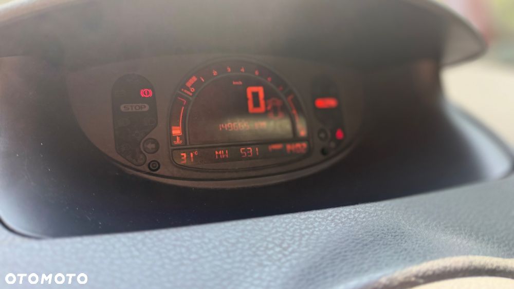 Renault Modus 1.2 16V Cite - 10