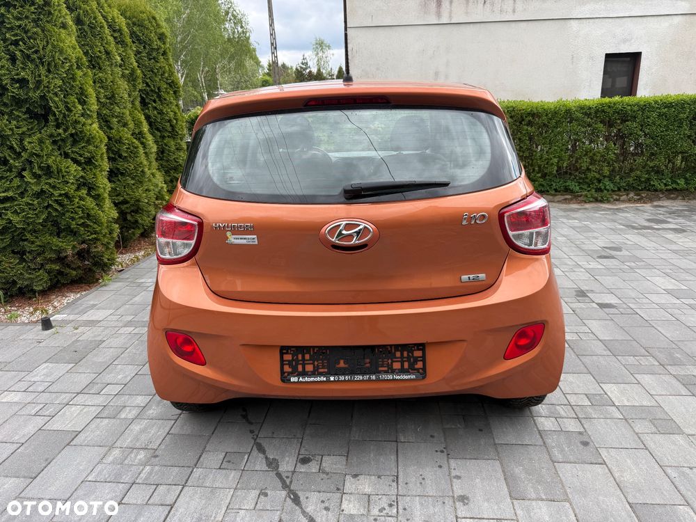 Hyundai i10 1.2 Fifa World Cup Edition - 9