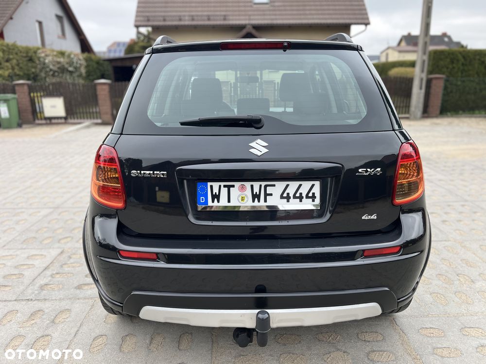 Suzuki SX4 Classic 1.6 VVT 4x4 Comfort - 25