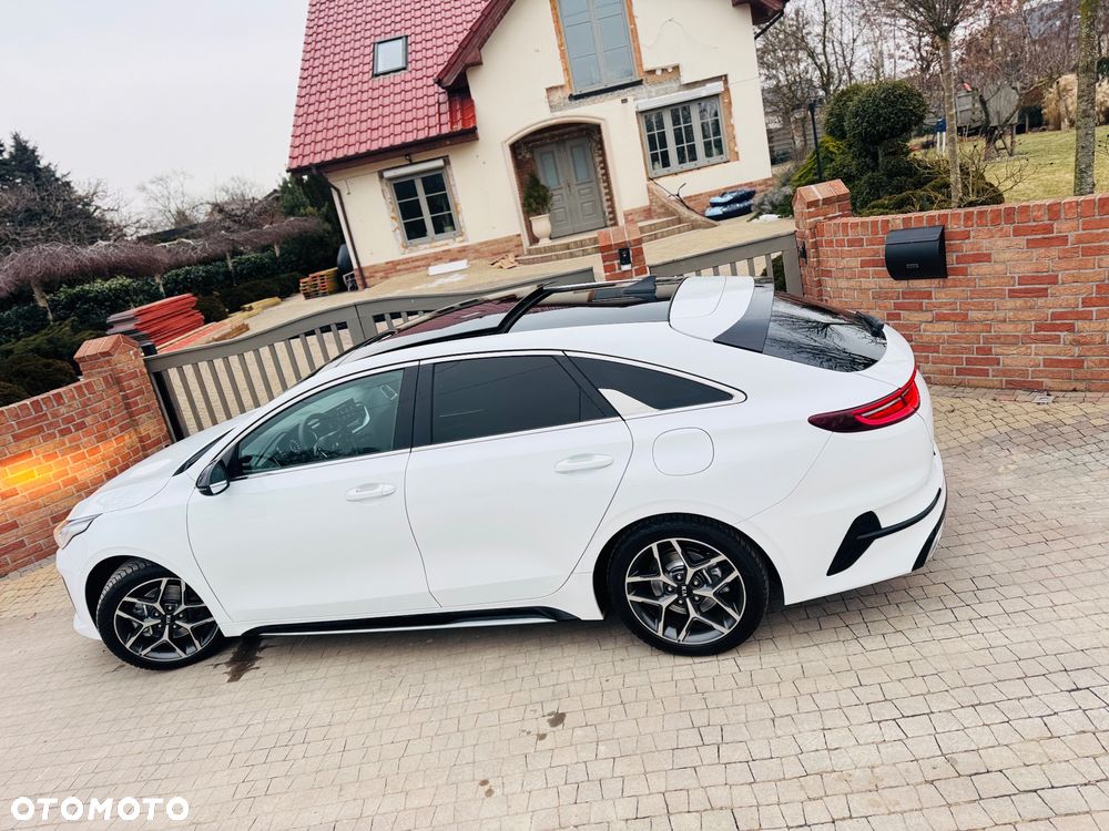 Kia ProCeed 1.5 T-GDI GT Line - 29
