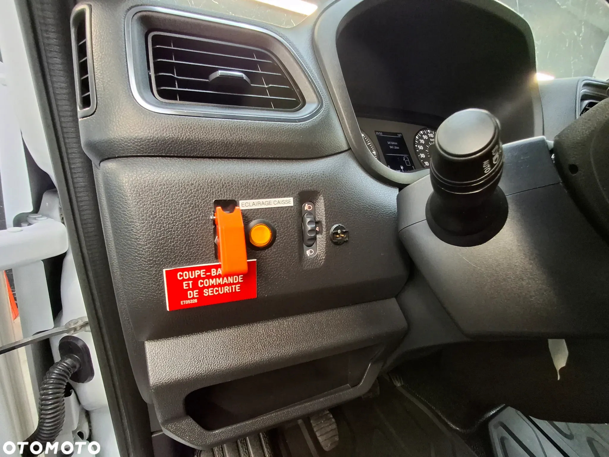 Renault Reno Master LIFT L2H2 Certyfikat ADR 9.1.1.2 EX/II Materiały Wybuchowe Furgon Van 3 Miejsca 2020r - 17
