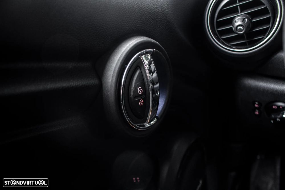 MINI 5 Portas One D - 20