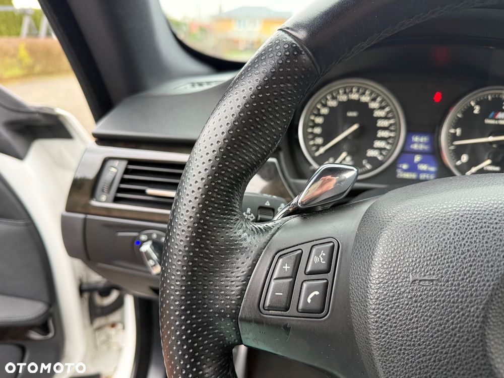 BMW Seria 3 330d M Sport Edition - 32