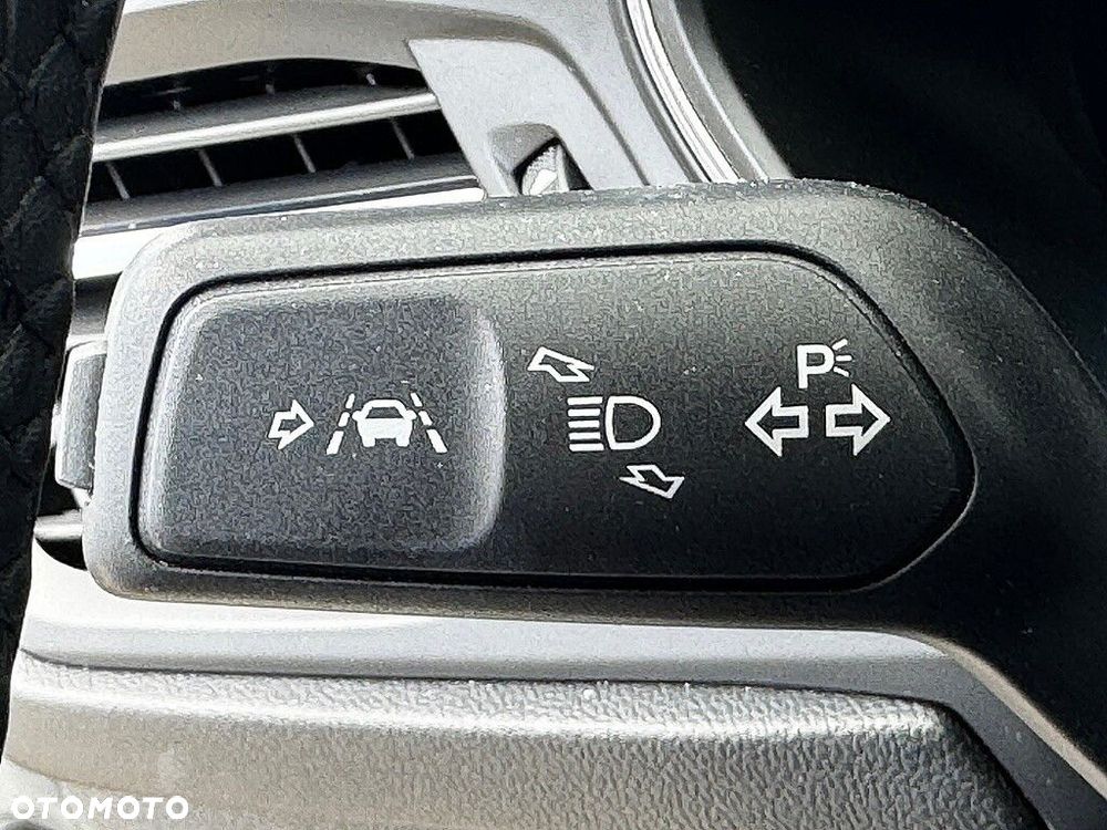 Ford Focus 1.0 EcoBoost Titanium - 17