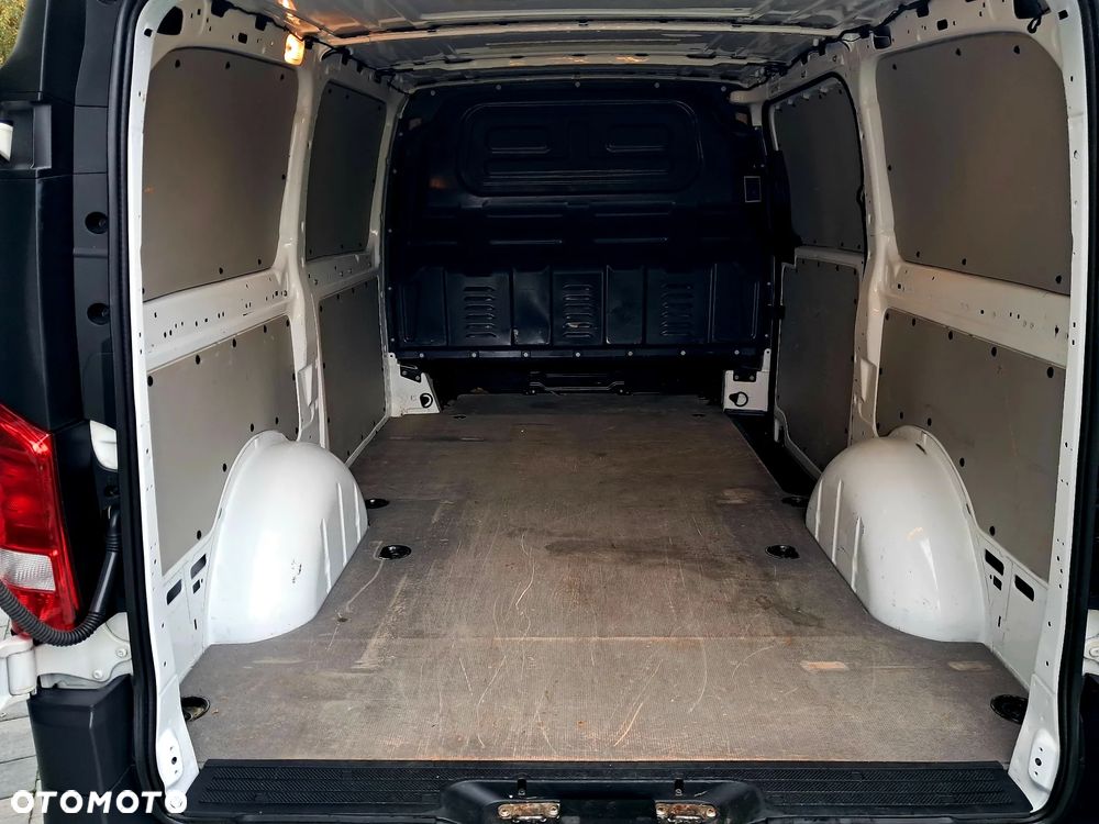 Mercedes-Benz Vito - 19
