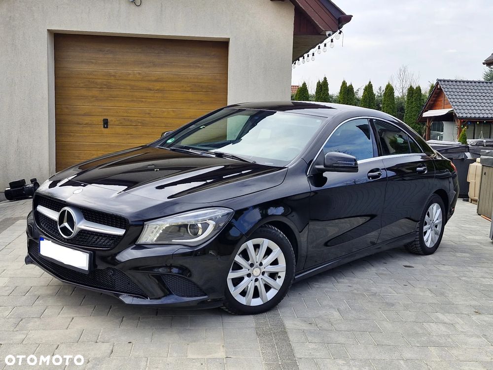 Mercedes-Benz CLA 180 Urban - 2