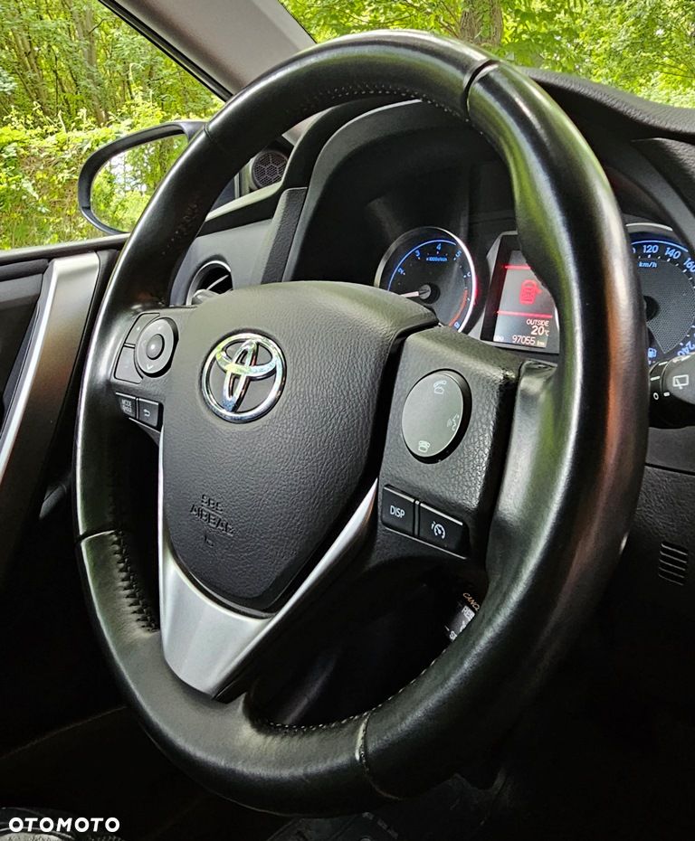 Toyota Auris 1.6 Prestige - 18