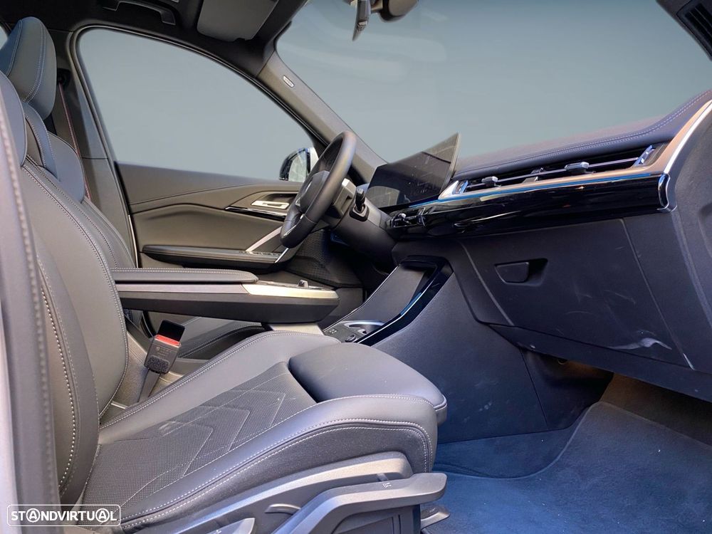 BMW iX1 eDrive20 Pack Desportivo M Pro - 15