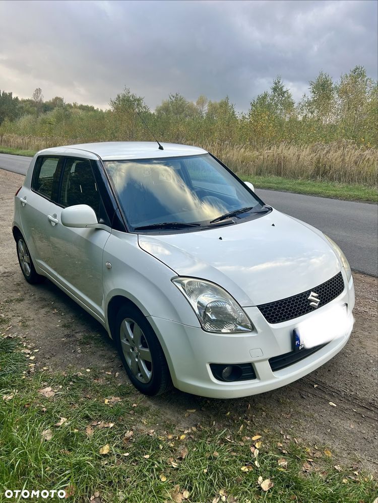 Suzuki Swift - 3