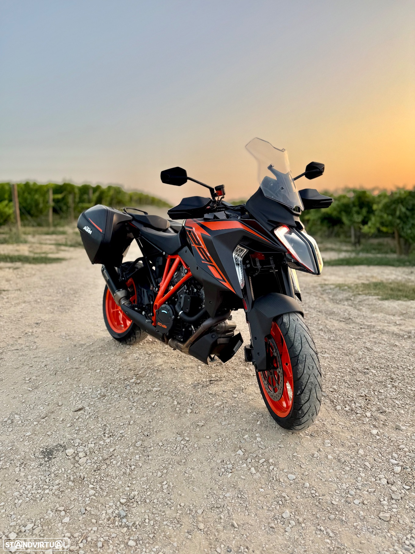 KTM Superduke 1290 GT - 14