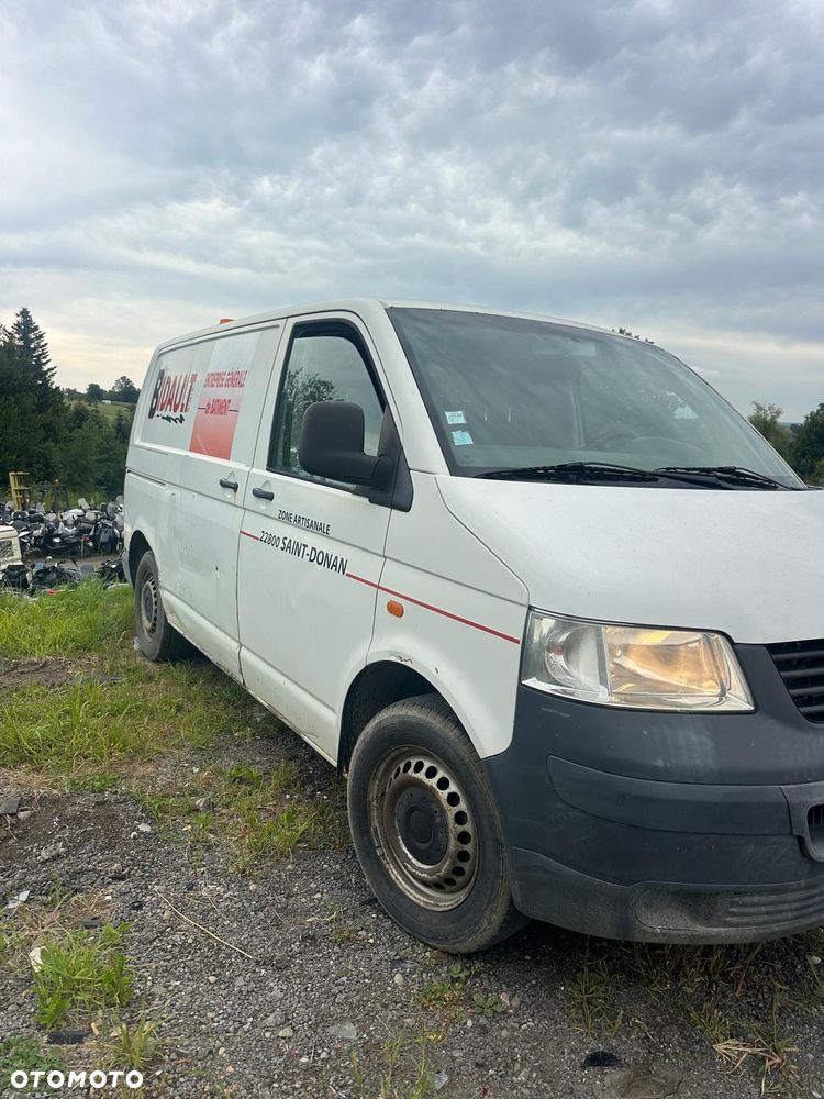 Volkswagen Furgon Blaszak VW Transporter T5 2.5 TDI 131 KM Skrzynia 6 Klima - 2