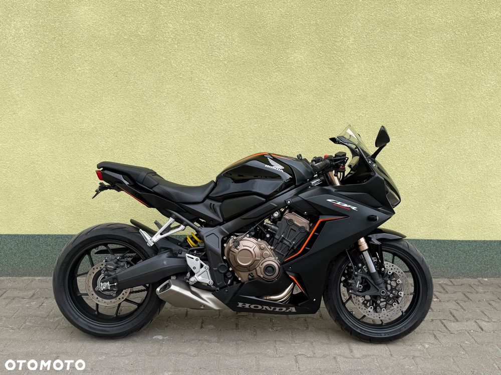 Honda CBR - 8