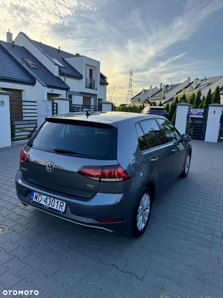 Volkswagen Golf - 11