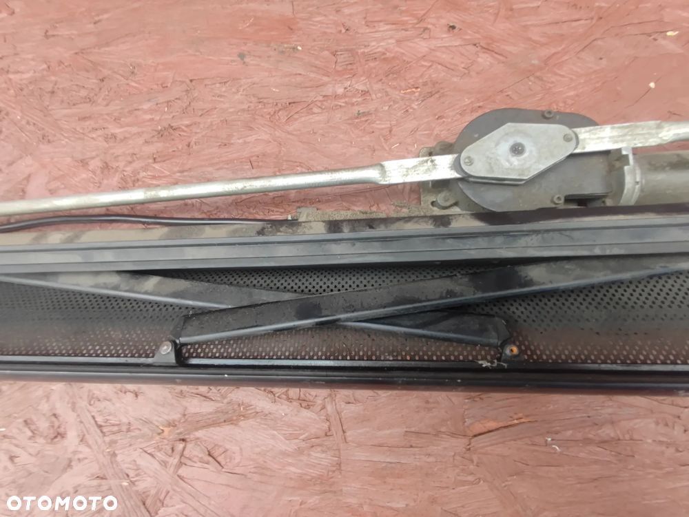 BMW E46 COUPE ORYGINALNA ROLETA PRZECIWSŁONECZNA TYŁ Z PÓŁKI O NR. 51 46 8 223 046 OEM W BARDZO DOBRYM STANIE - 13