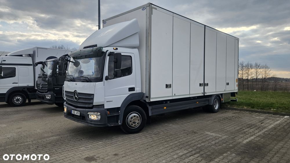 Mercedes-Benz Atego 1524 Silnik 6 cylindrów - 1