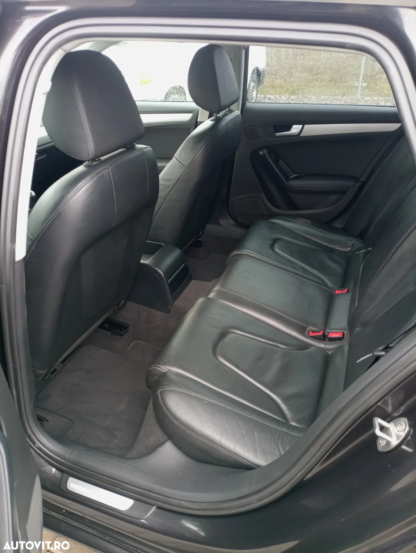 Audi A4 2.0 TDI Quattro Avant - 8
