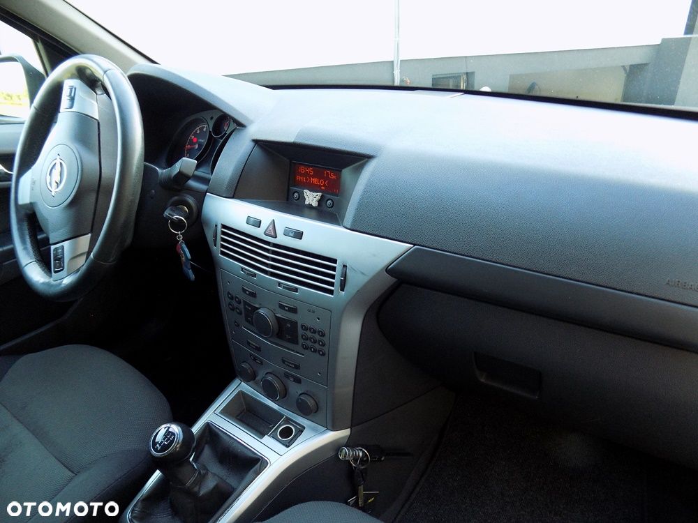 Opel Astra 1.6 Edition - 24