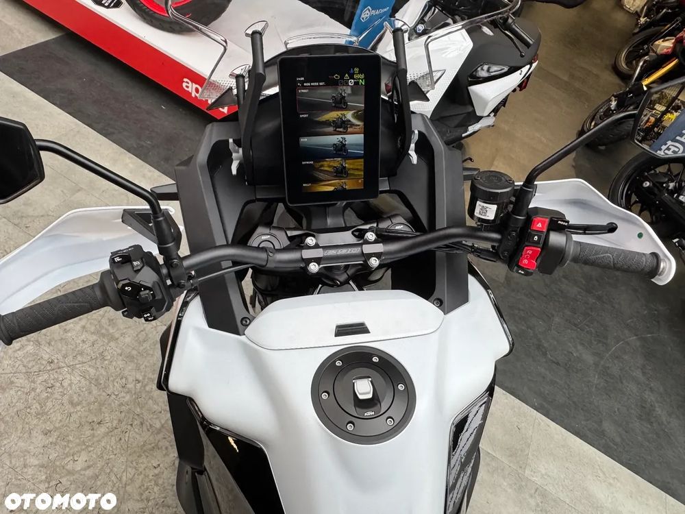 KTM Super Adventure - 8