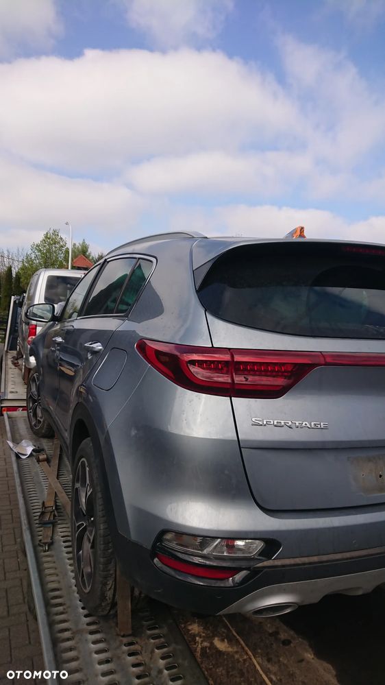 Kia Sportage 1.6 CRDI AWD GT LINE - 24