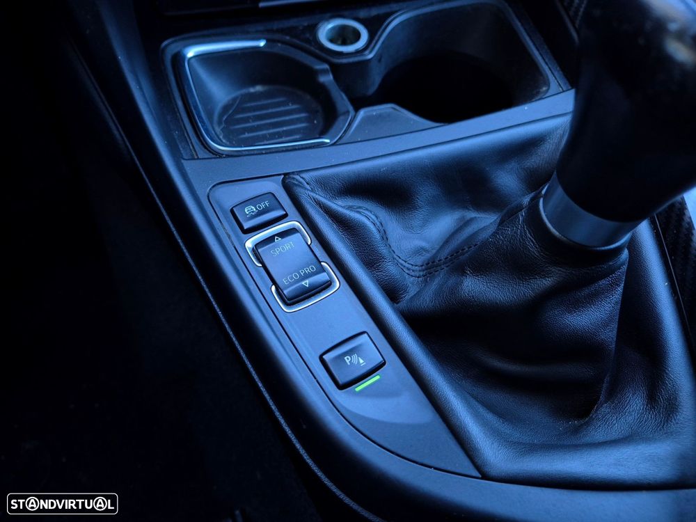 BMW 118 d Pack M - 30