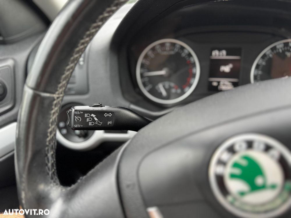 Skoda Octavia 1.6 TDI Ambiente - 11