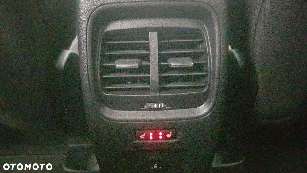 Ford Kuga - 21