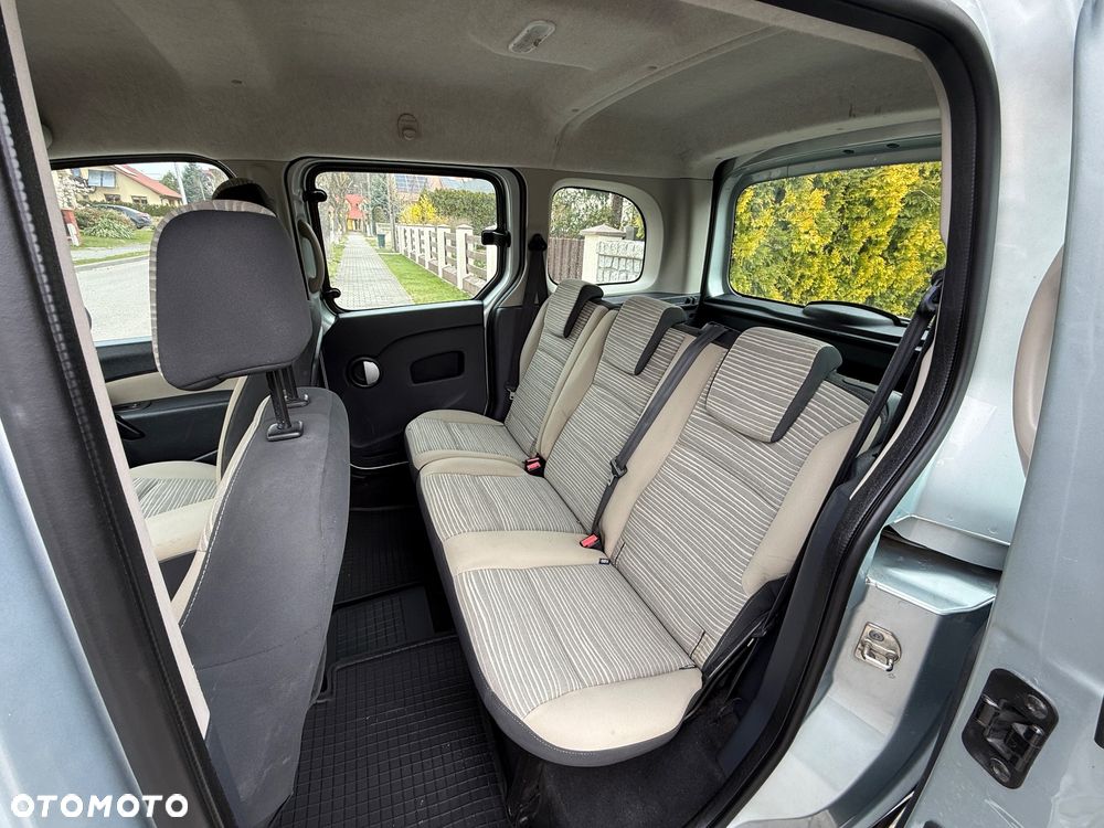 Renault Kangoo 1.6 16V 105 Luxe - 7