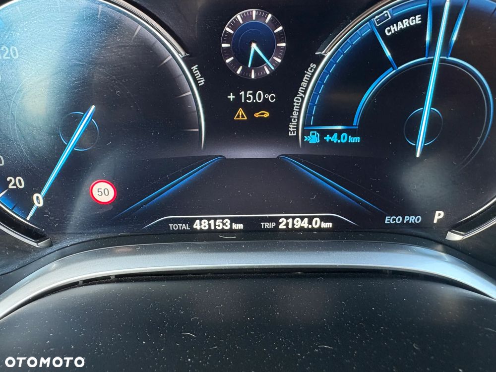 BMW Seria 7 750i xDrive - 9