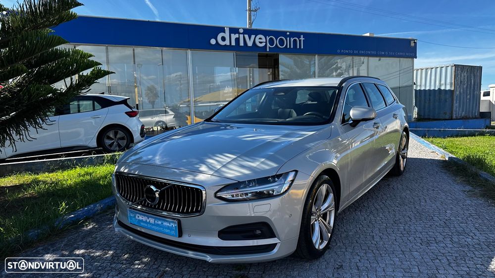 Volvo V90 2.0 B4 Momentum Plus Geartronic - 3