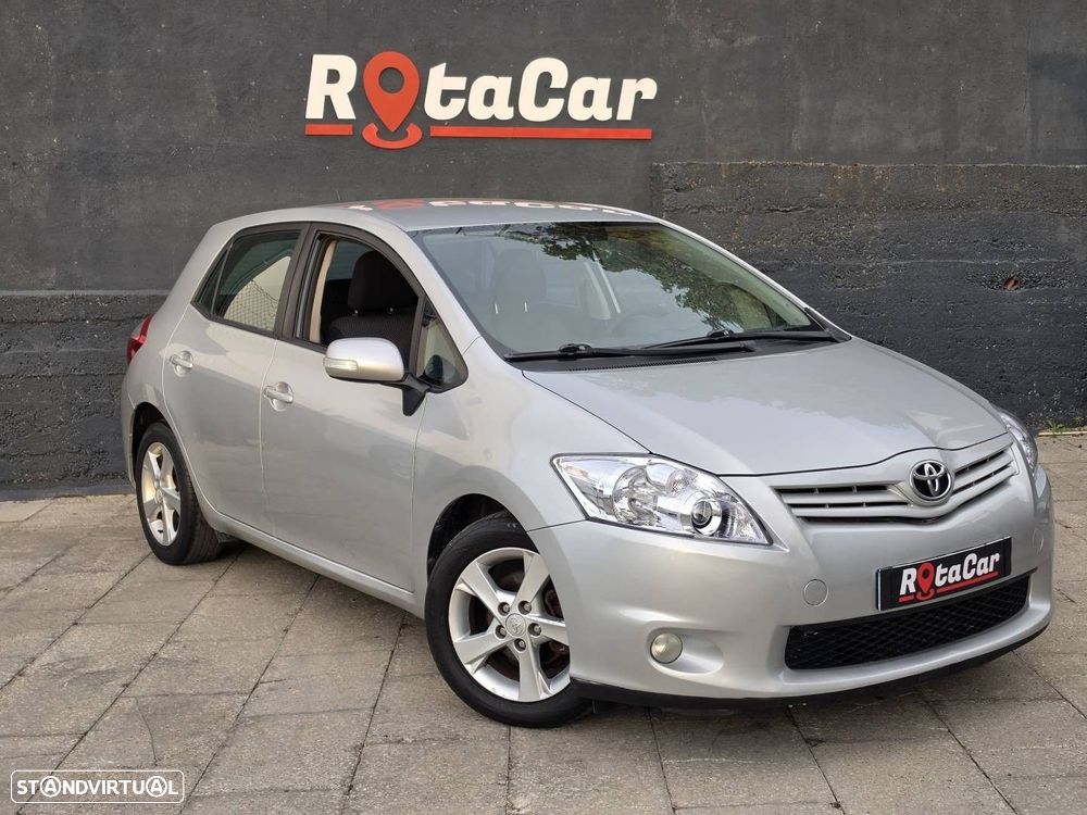 Toyota Auris 2011 photo 5